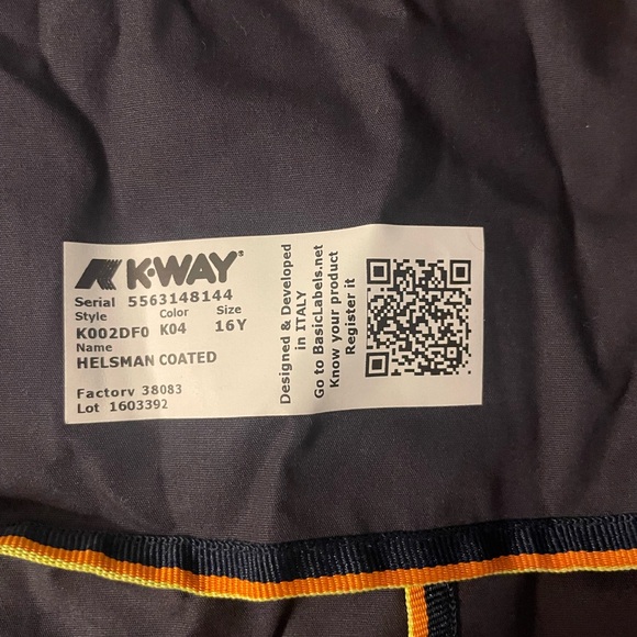 K-way rain coat. Perfect condition. Youth 16. Could fit a women’s small/ medium - Picture 5 of 5